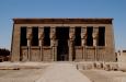 L'Architecture du Temple d'Hathor à Dendera". Quelques enseignements sur l'esthétique et la technologie d'un art de bâtir